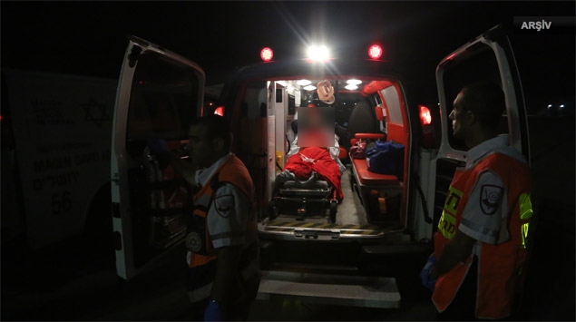 Yahudi yerleşimci Filistinli Gence Arabayla Çarptı