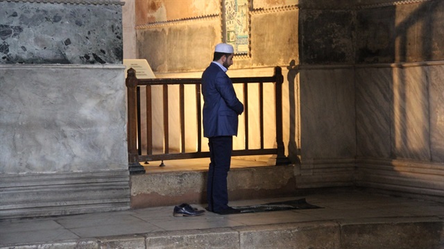 Ayasofya'da Öğle Namazı