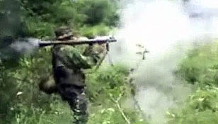 Çeçen Komutanının Rus zırhlı aracını imhası -video