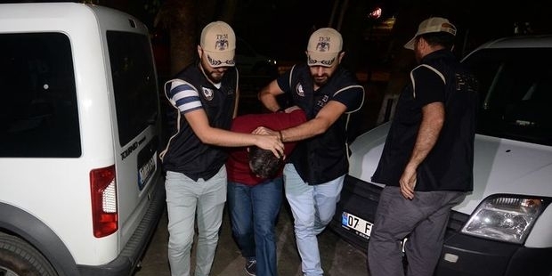 Boğaziçi Köprüsü'nü Kapatan Albay, Giysi Dolabında Bulundu