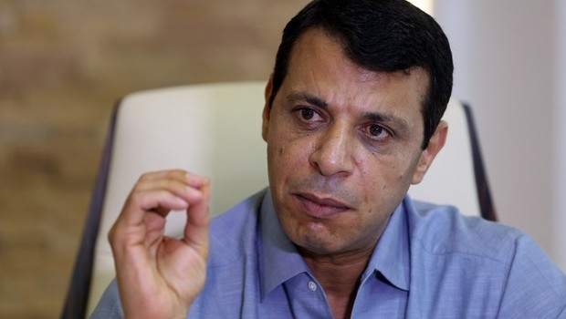 Çakal'dan Sırtlana Yardım