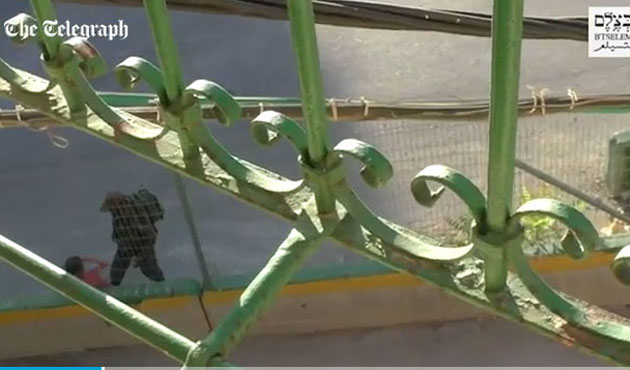 Filistinli Çocuğa Oyun Yasak