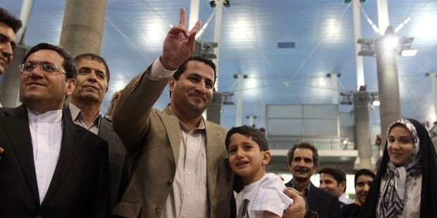 Vatan Haini Bilim Adamı İdam Edildi