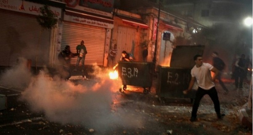 Siyonist Zulüm Sürüyor El-Fevvar Mülteci Kampı'na Baskın