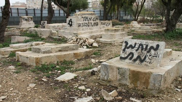 Siyonistler  Tarihi Mezarlıkta  Bira Festivali Düzenleyecek