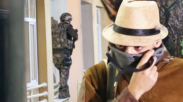 Tekfircilerin  Rezidanslarına Baskın !