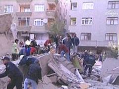 Tünel inşaatında göçük; bir işçi hayatını kaybetti  -