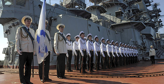 Rusya Suriye'de  Askeri Gücünü Artırrıyor