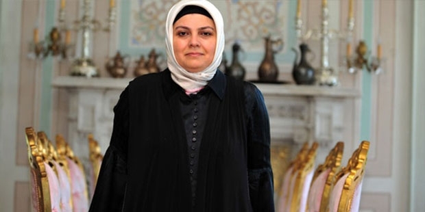 AKP Kurucusu :Ayşe Böhürler: O Önerge Ne Hukuki, Ne İslami!