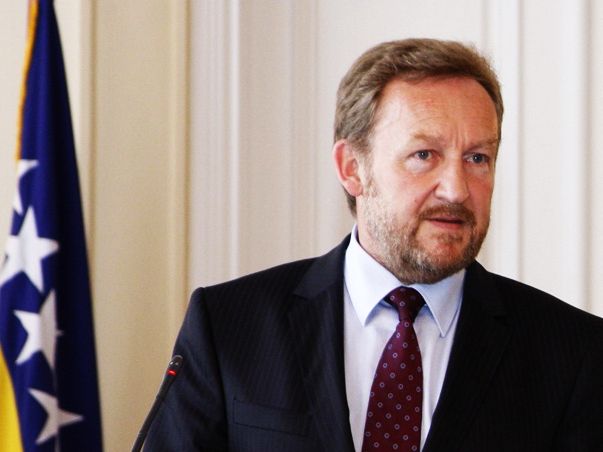 İzzetbegoviç: FETÖ Terör  Örgütüdür