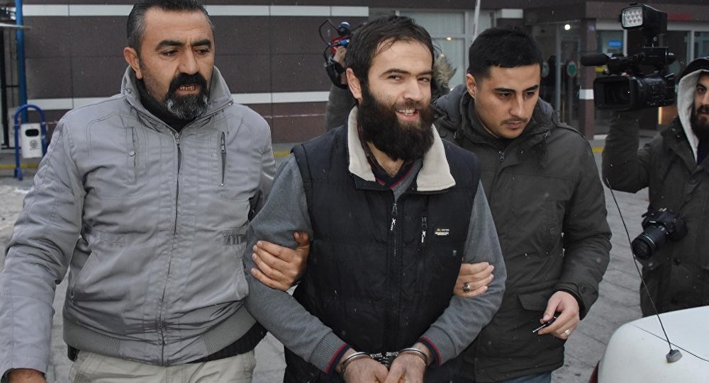 'Yakışıklıyım Değil mi?' Diye Soran IŞİD Şüphelisi Serbest