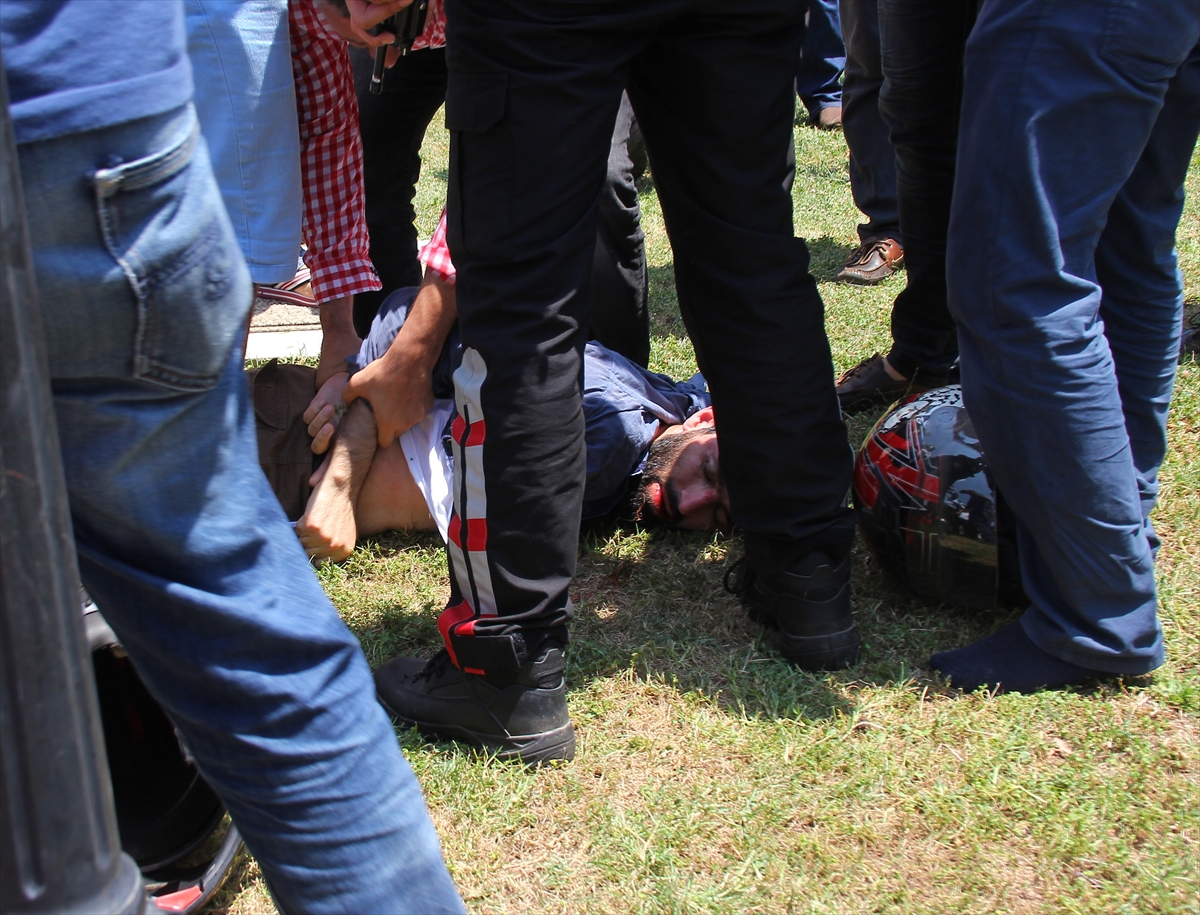 Camide Üzerimde Bomba Var Diye Bağıran Kişi Serbest