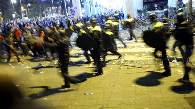 Hollanda Hükümeti:  Türkiye'den Özür Dilemiyeceğiz