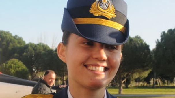 Darbeci Kadın Savaş Pilotu: Darbeyi Farkettim Ama...