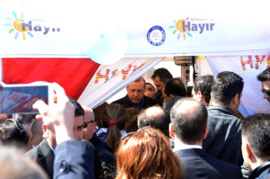 Cumhurbaşkanı Erdoğan'dan 'Hayır' Standına Sürpriz Ziyaret