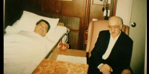 Ahmet Özal Bu Fotoğraftaki Gerçeği Açıkladı