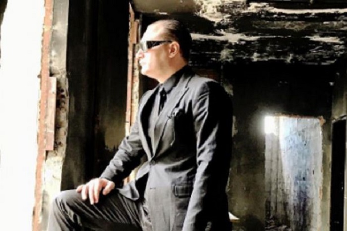 Şırnak'ta Vali Yardımcısı Yakılan Evde Poz Verdi