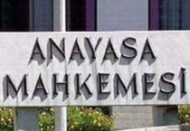 Anayasa Mahkemesi Üzerindeki Gölge