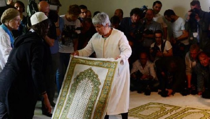 Almanya ‘Liberal Cami’ye Sahip Çıktı !