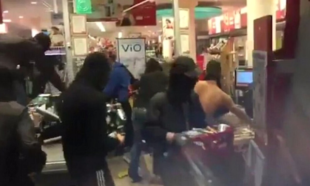 Almanya Alev Alev Yanıyor