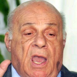 Denktaş" Başörtüsü büyük tehlike  "