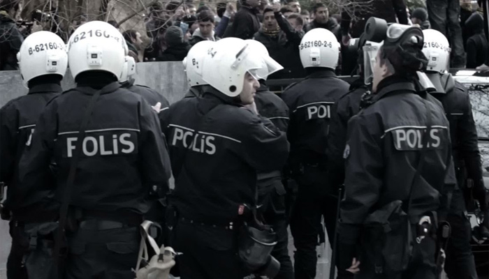 'Abi, hacı, patron, toprağım gibi  Kelimler Artık Yasaklandı