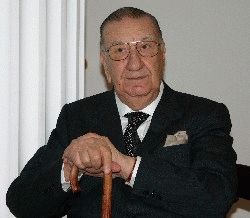 O ödül hemen geri alınmalı