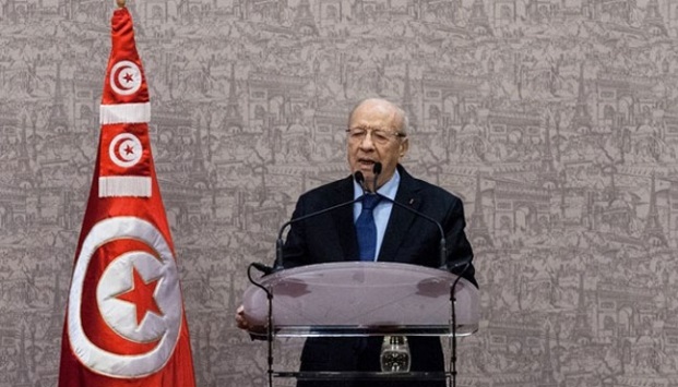 Tunus'ta  Müslüman Kadınlar Gayrimüslimlerle Evlenebilecek !