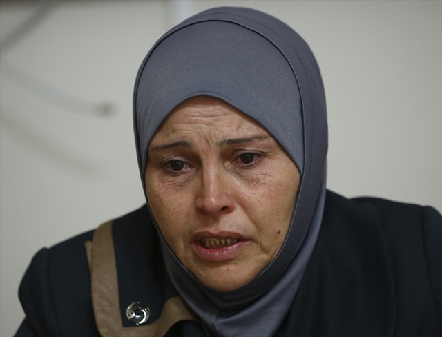 Almanlar Suriyeli Annenin Evladına El Koydu (VİDEO)