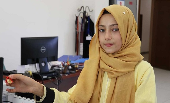 Kazandığı Ödülü Arakan'a Bağışladı