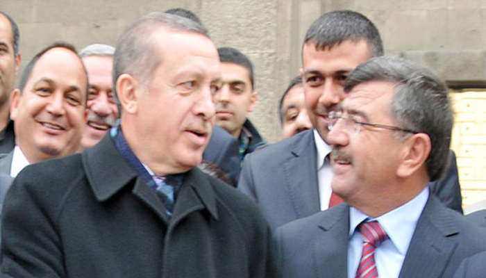 AKP'de İstifalar Peş Peşe Geliyor