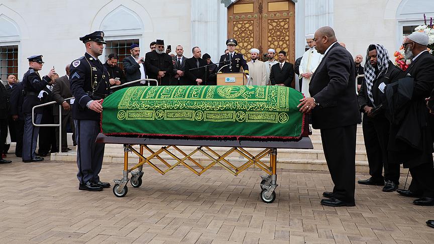 Malcom X Hayranı ABD'li Polis Aynı Gün Hayatını Kaybetti