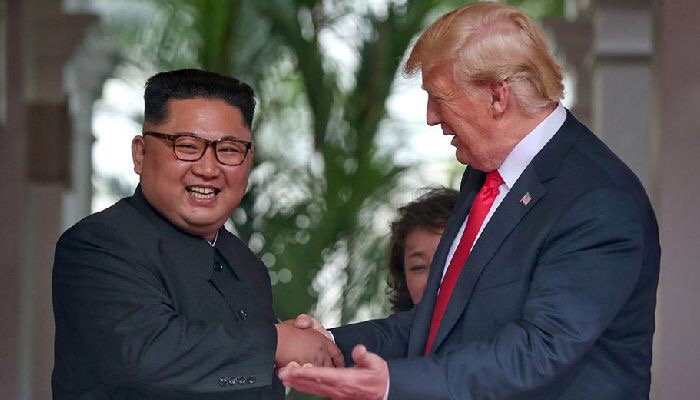 Trump ve Kim Zirvesi Singapur'da Başladı