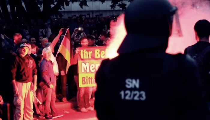 Almanya'da Faşizm Tavan Yaptı !