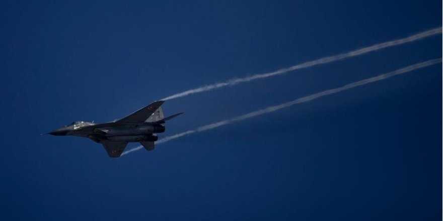 Hama ve İdlib'e Hava Saldırısı