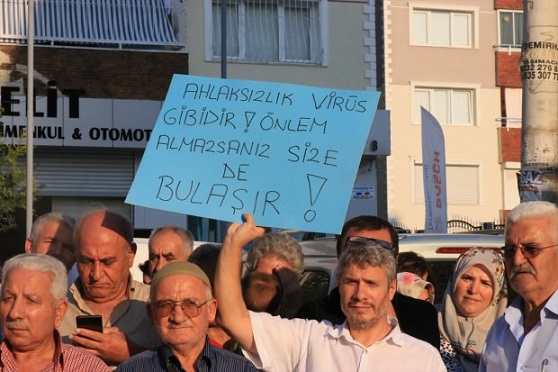 İzmir'de Fuhşiyata Tepki