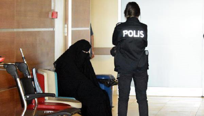 Atatürk İlah Değildir'' Diyen Genç Kızın Davasında Yeni Gelişme