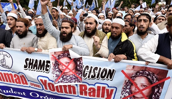 Pakistan'da "Asya Bibi" Protestoları