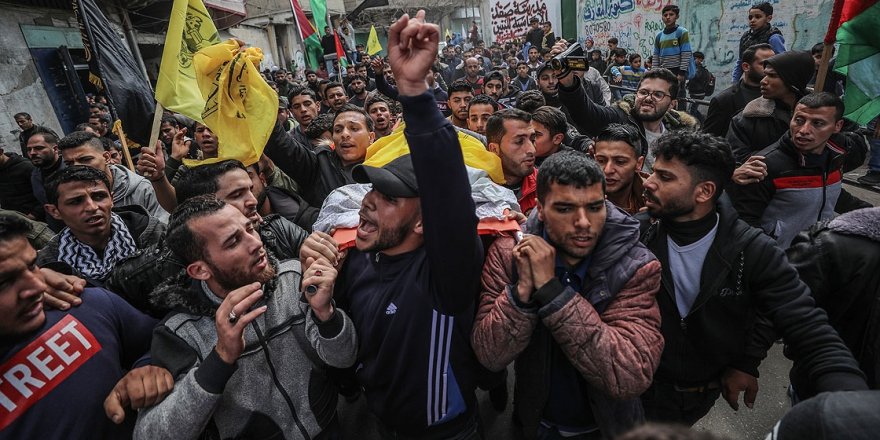 Gazze Genç Şehidini Hakk’a Uğurladı