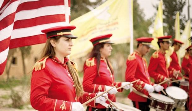 PKK'nın ABD Bayraklı Bando Takımı (FOTO)