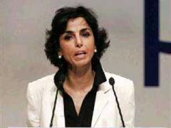 Fransa  Müslüman Bakanla Göz Mü Boyuyor ?