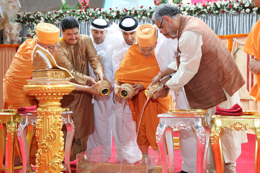 BAE’de  Hindu Tapınağı Kuruluyor !