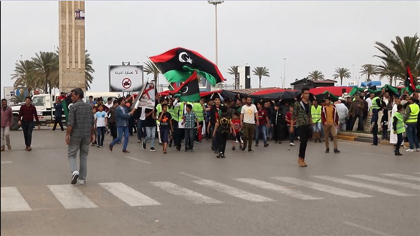 Sarı Yelekliler Libya'da Ortaya Çıktı