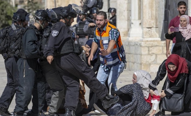 Siyonistler  Mescid-i Aksa'ya Girişleri Kısıtlamaya Hazırlanıyor