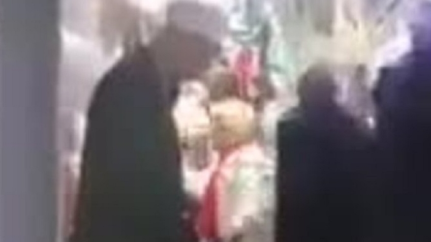 Sarıklı Gence Metroda 28 Şubat’ı Yaşattılar (Video)