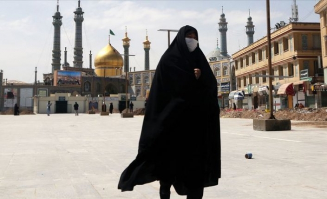 İran'dan Maske Kararı