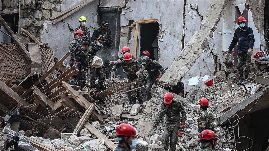 Ermenistan Sivilleri Hedef Aldı