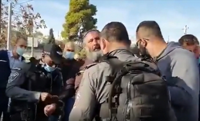 Yahudi Adam Kiliseyi Yakmak İstedi Müslümanlar Engelledi