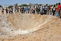 Siyonistler Gazze'ye Saldırdı