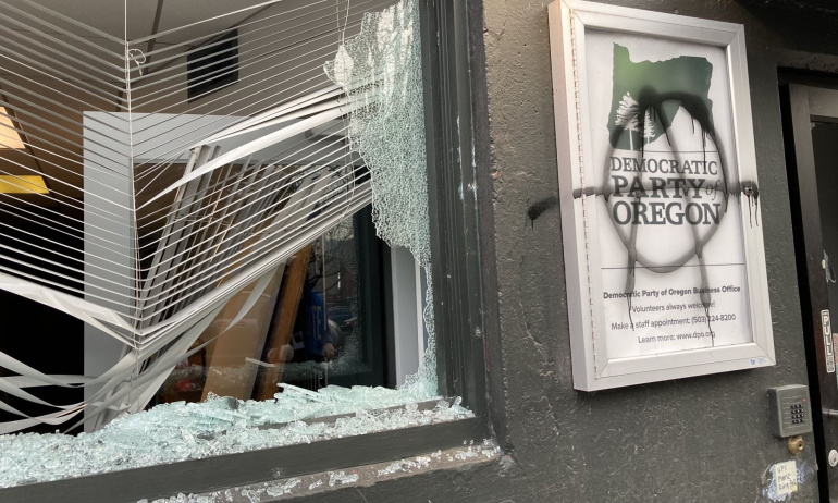 Biden Yemin Etti ABD  Karıştı